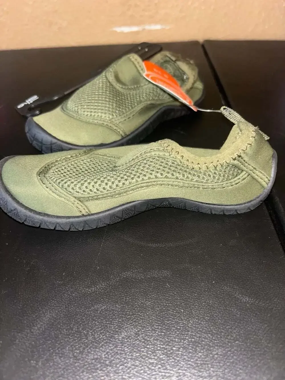 Wonder Nation Toddler Aqua Pallet Water Shoes Green Size 9-10